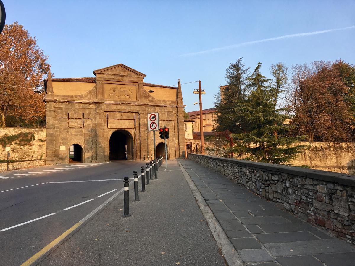 The Little House In Bergamo Daire Dış mekan fotoğraf